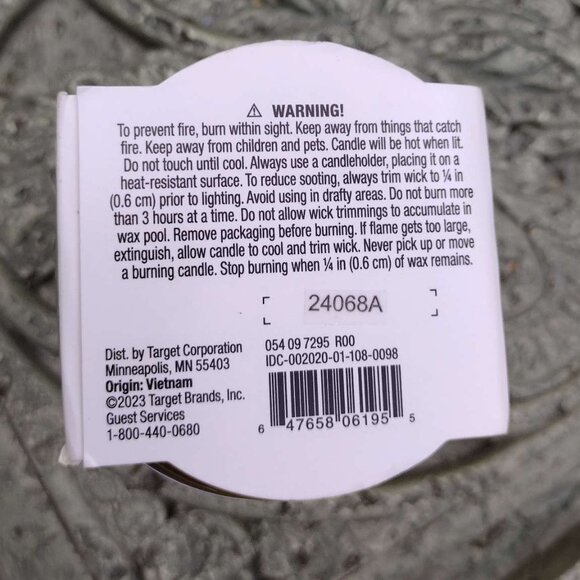 Room Essentials Grove Scented candles with notes of mandarin & basil 2 pack - Picture 8 of 8